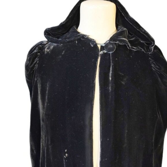 1930s True Deco Vintage Black Real Velvet Shorter Evening Cape With A Hood - Picture 7 of 15